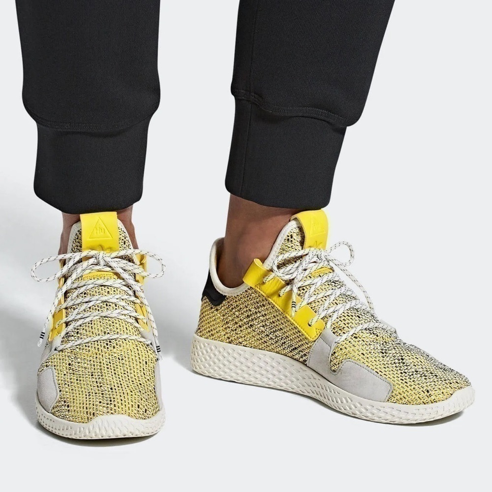 NWT ADIDAS Pharrell Williams Solar HU Tennis V2 Men’s Size 5 Yellow